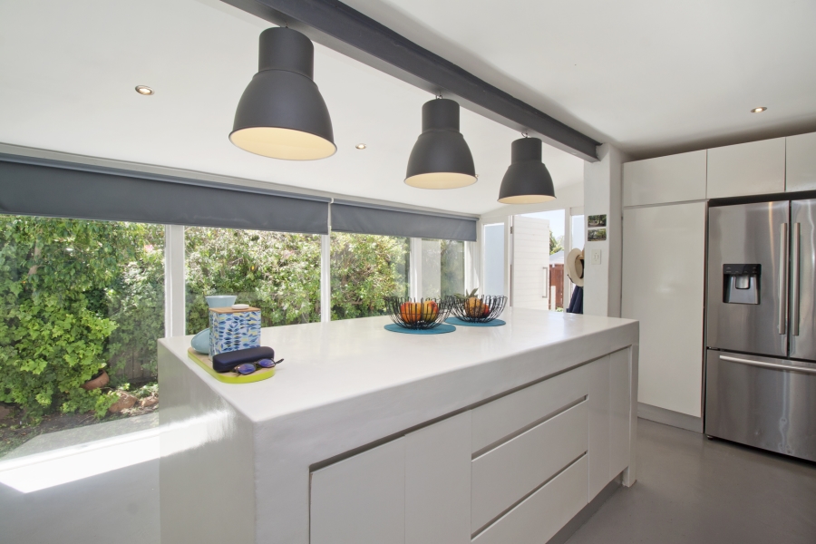 4 Bedroom Property for Sale in Milkwood Park Western Cape